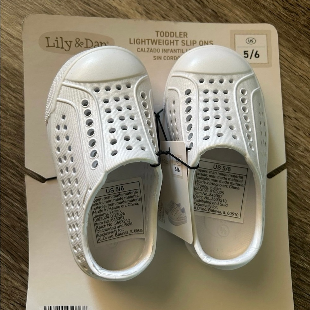 Lily & Dan Kids' Water Shoes - White